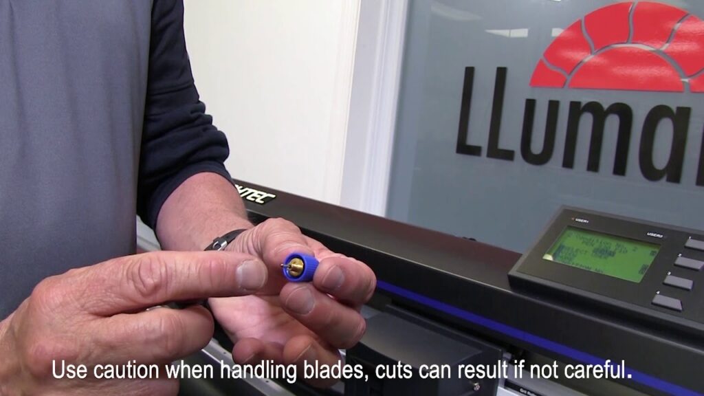 How to Change the Blade and Blade Holder on your Graphtec Plotter